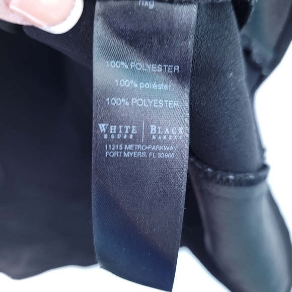 WHITE HOUSE BLACK MARKET Women's Black Sleeveless Top With Keyhole Back Size 2 - Picture 10 of 12